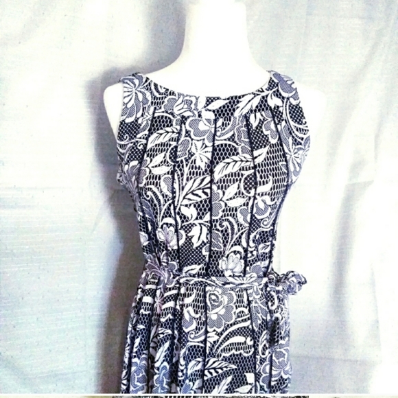 $10- $60$--MULTI DRESSES Sz. 2-8 (S-M)โฃ๏ธ - Picture 6 of 13